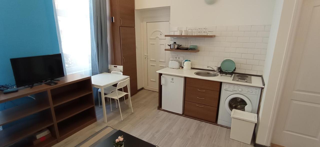 Osvat Apartments Budapeste Exterior foto